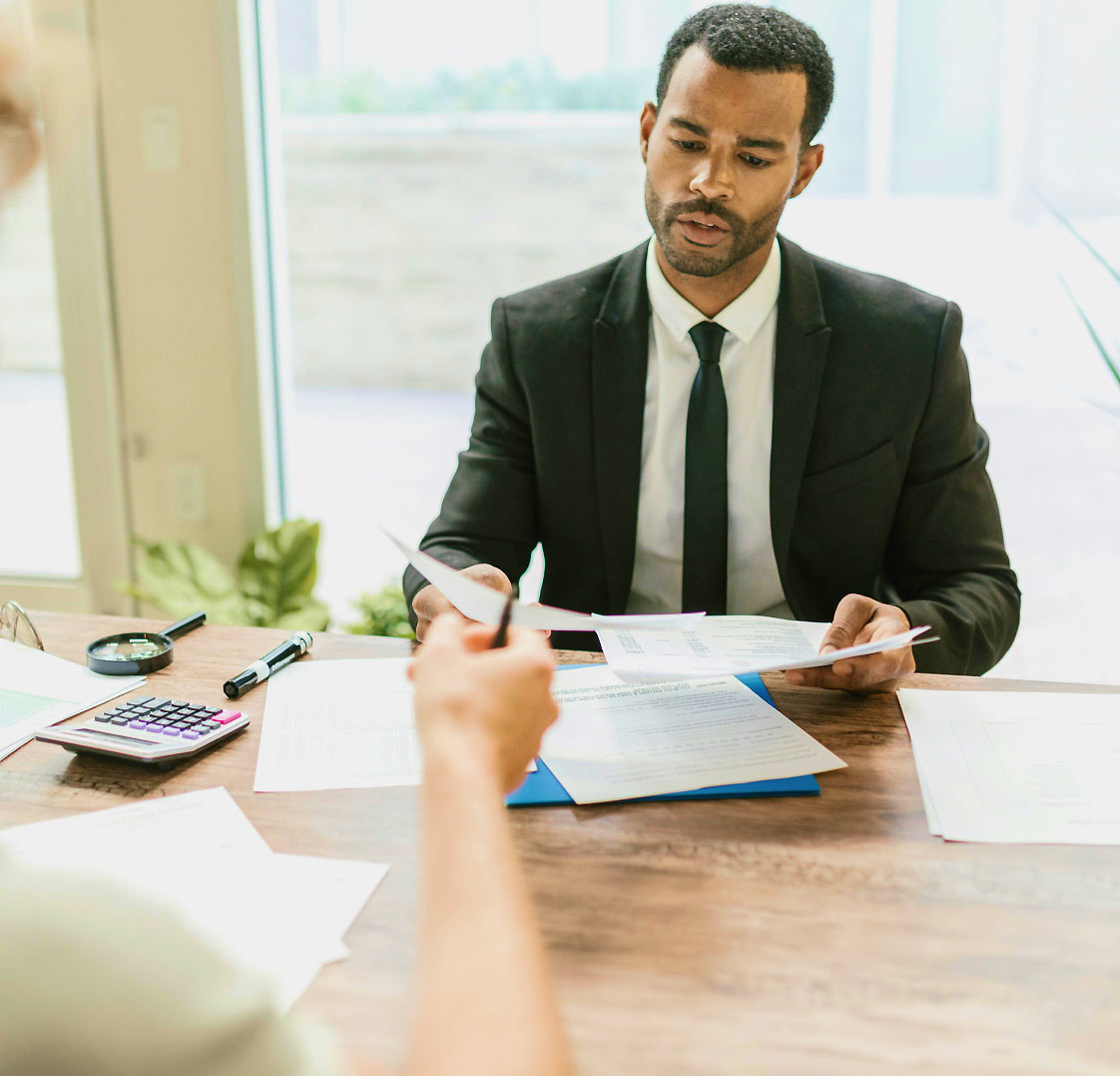 Get recruiter’s insider tips for crafting the perfect resume 5 | ManBaskets.ca Crafting Perfect Resume