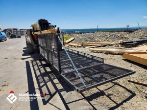 Framing man basket 5×12 – side view with folded platform section