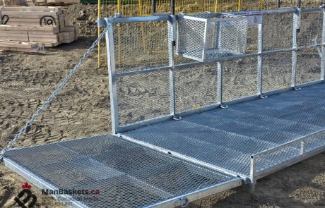 Heavy-Duty 5×12 Telehandler Man Basket – 6,000 lb Rated 9 | ManBaskets.ca Fold Down Side Extensions on 5×12 Heavy Duty Man Basket | ManBaskets.ca
