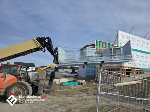 Fold Down Sides Deployed – 5×21 ft Extended Working Platform | ManBaskets.ca